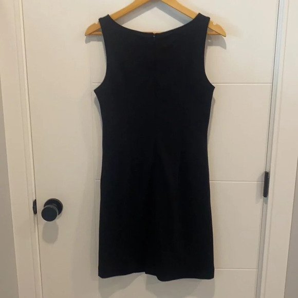 Vero Moda little black  dress with pockets - Picture 6 of 10